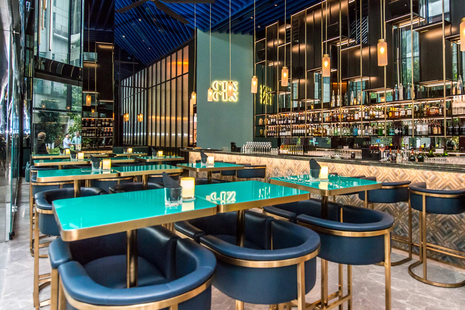 Oasia Hotel Downtown Singapore - CIN CIN Bar