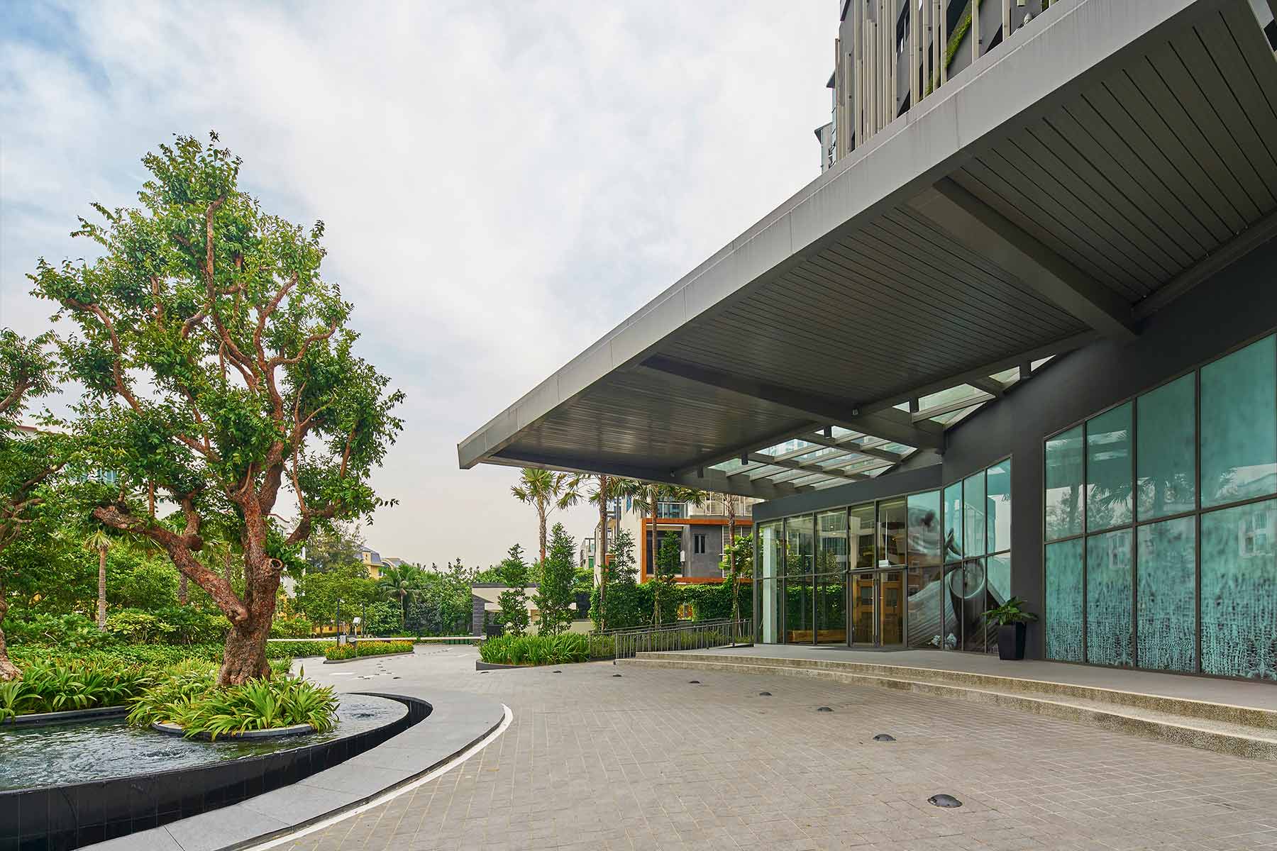 Oasia Residence Singapore - Driveway